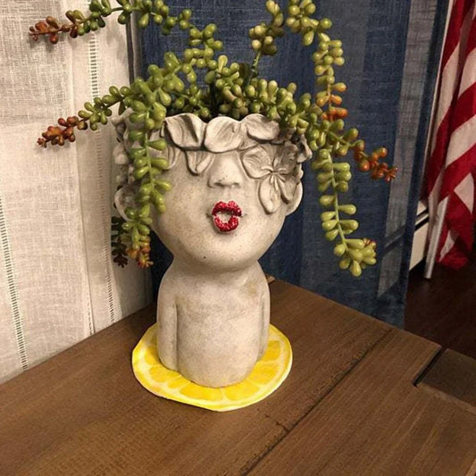 Resin garden faces flower pot in picture colour, S size 15x15x14cm with whimsical face modelling for outdoor decor
