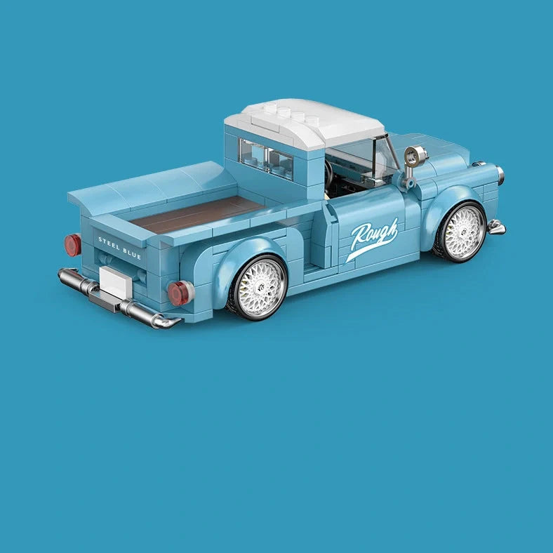 Pipo PB8840 building blocks retro pickup truck model with 8840 pieces and working features