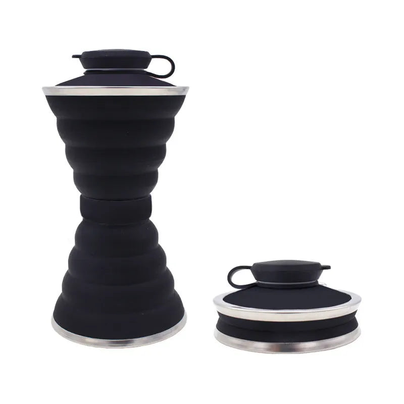 Collapsed and expanded states of a 500ml silicone water bottle with hook and hand rope.