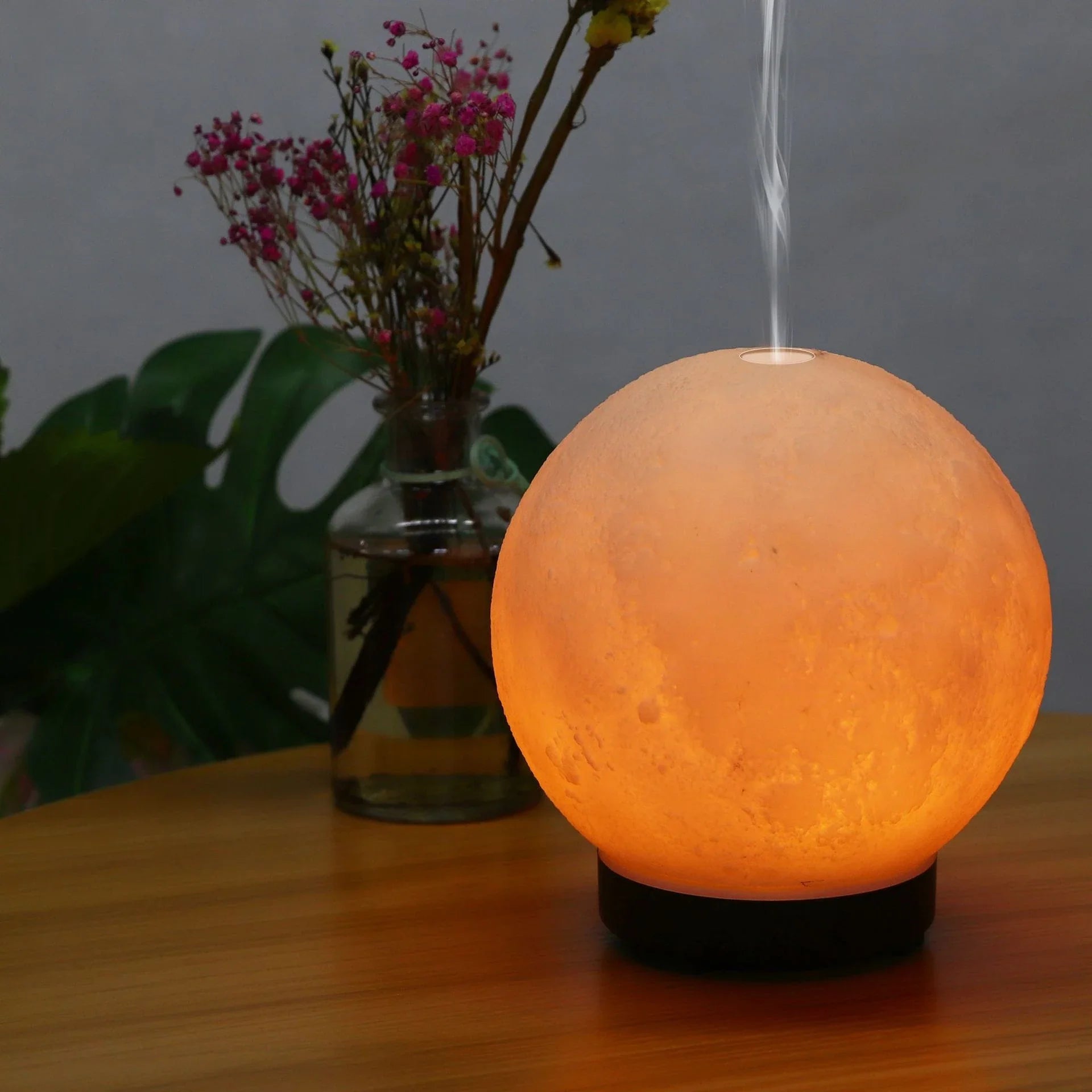 Elegant Ultrasonic Humidifier and Aroma Diffuser with wood grain and color options