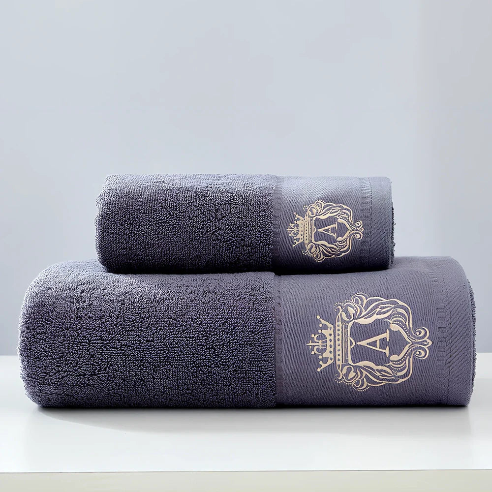 Pure cotton Austin bath towel set in beige: two 34x75cm hand towels and one 70x140cm bath towel for absorbent bathroom drying