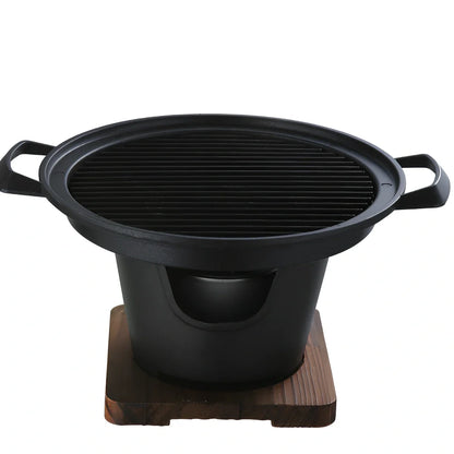 Compact non-stick barbecue grill with electrophoresis coating, 0.6kg weight, 500ml fuel capacity
