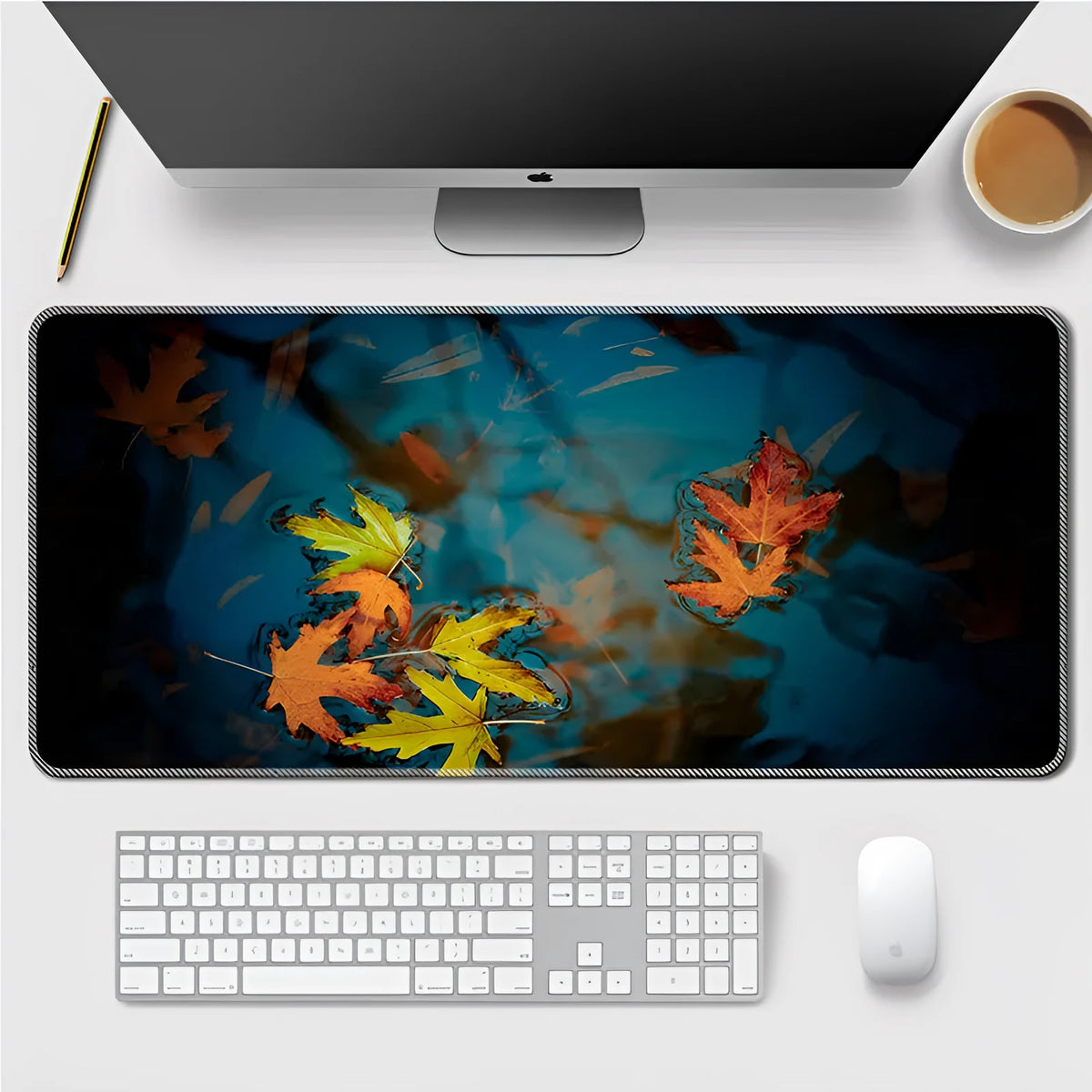 Large landscape mouse mat in rubber and cloth, lock thickened, anti-slip, 300x700mm to 400x900mm.