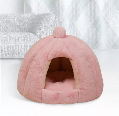 Pumpkin bag cat litter kennel in plush material, foldable design for easy storage