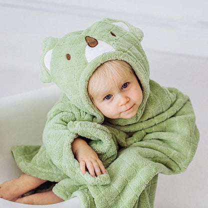 Coral fleece bath towel with animal design measuring 125cm by 80cm showing plush texture