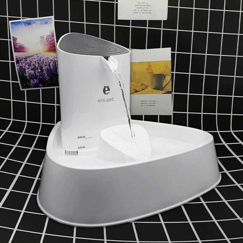 1.5L automatic pet water fountain with LED light and 4-layer filter for cats and dogs