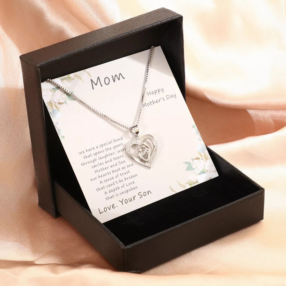 Mother's Day gift necklace with heart-shaped alloy pendant in gift box