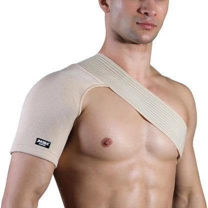 Adjustable skin-colour one-shoulder sports protective strap for weightlifting and running.