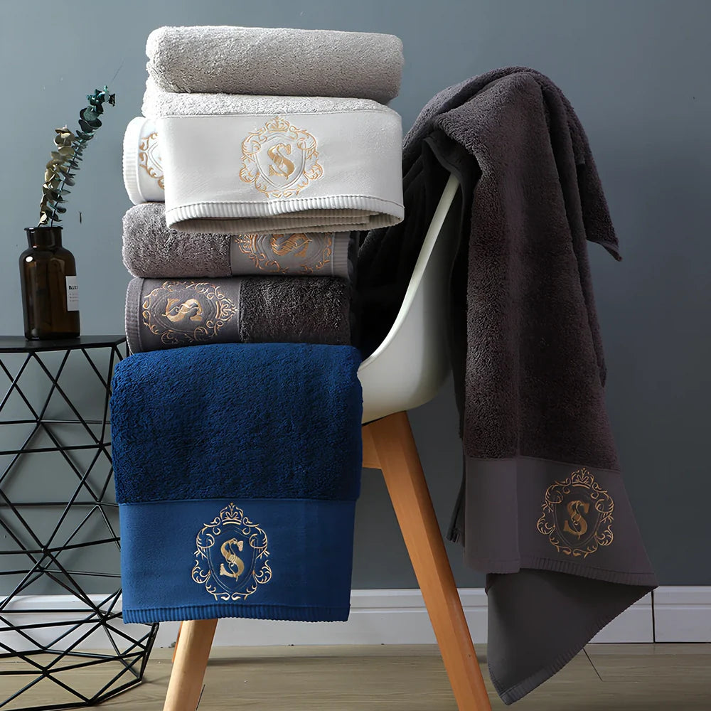 Pure cotton bath towel with spiral hair construction measuring 80x160cm in business grey colour