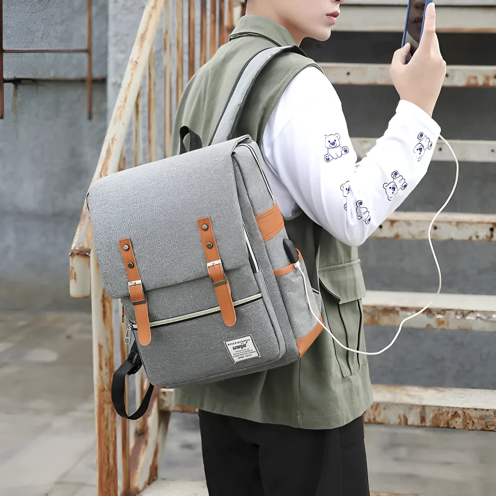 Three-piece waterproof Oxford cloth business backpack in wine red with curved shoulder straps.