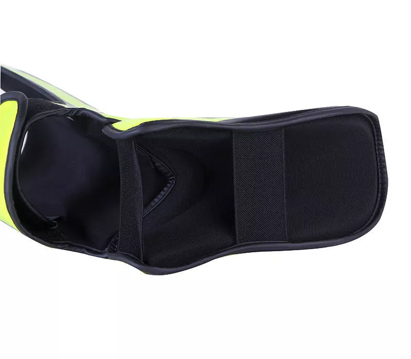 Junior adult boxing leggings in green and black, made with high-grade PU and EVA materials