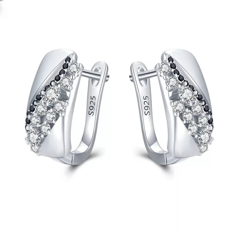 Black copper stud earrings with round design for women