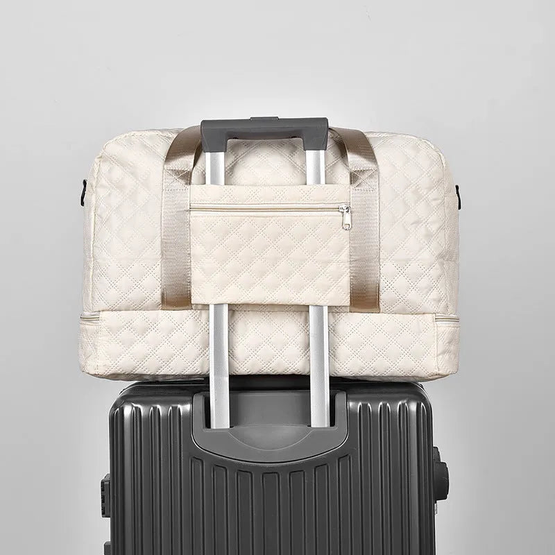 Oxford cloth travel bag with 36-55 litre capacity in street trend style with sewing thread details