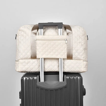 Oxford cloth travel bag with 36-55 litre capacity in street trend style with sewing thread details