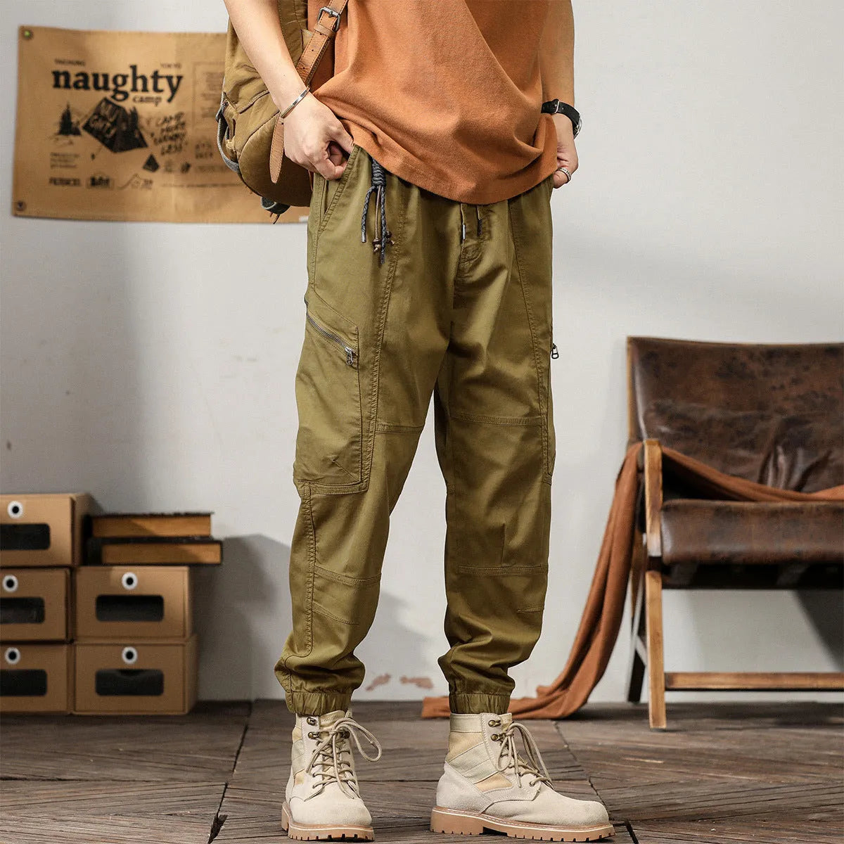 Men's tapered ankle harem trousers in cotton fabric with mid-waist fit