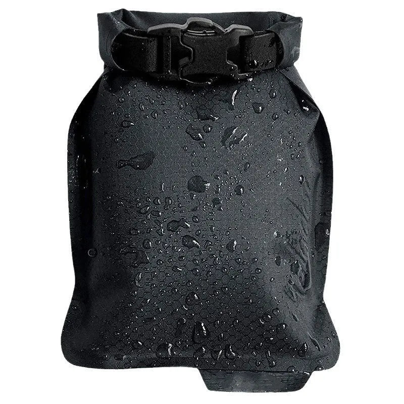 Bubble net waterproof soap container bag measuring 17 centimetres by 13 centimetres