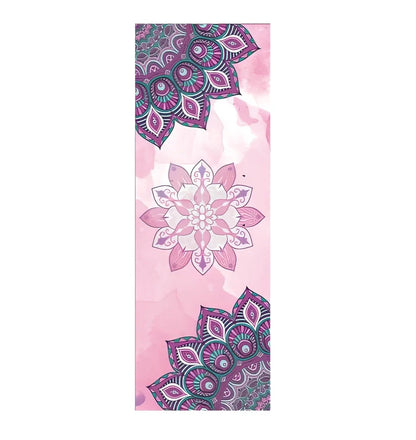 Microfiber yoga towel with mandala pattern measuring 183×63cm with 2mm thickness