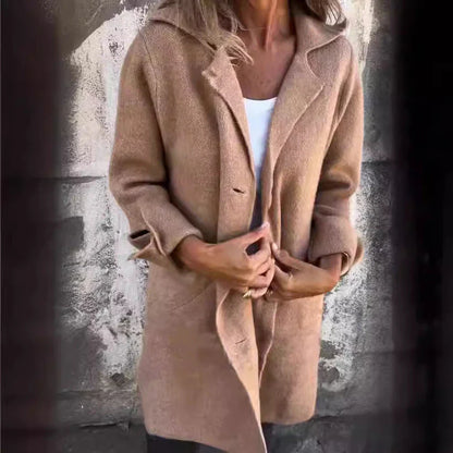 Stylish lapel cardigan with pockets in various colors, showcasing its modern design and premium materials