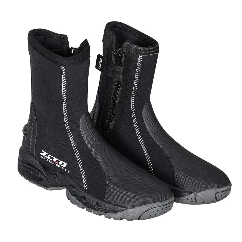 A pair of black non-slip outdoor beach diving boots with a side zipper and reinforced neoprene upper.
