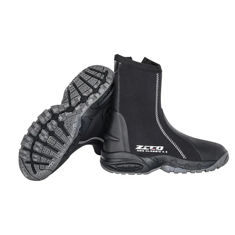 A pair of black non-slip outdoor beach diving boots with a side zipper and reinforced neoprene upper.
