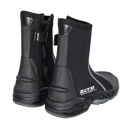 A pair of black non-slip outdoor beach diving boots with a side zipper and reinforced neoprene upper.
