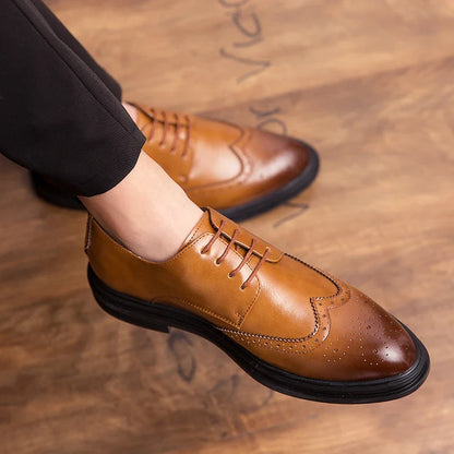 Stylish and comfortable men's leather dress shoes with a British-inspired design, suitable for business suits and formal wear