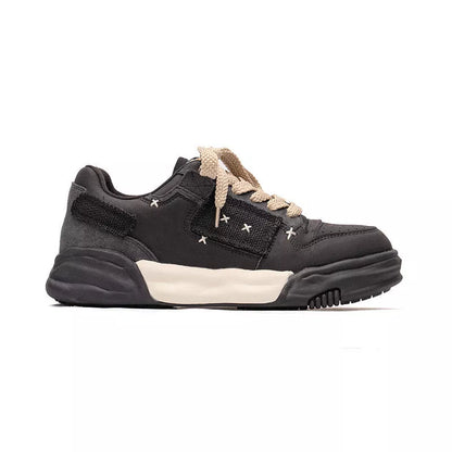Men's casual patch leather vintage shoes in black and khaki colors
