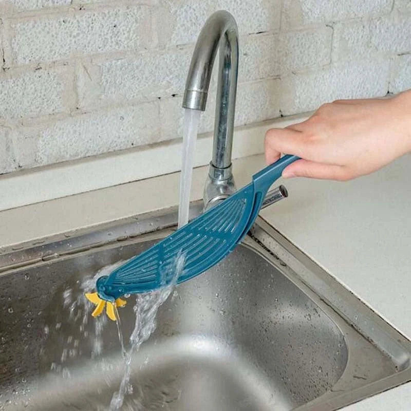 Multifunctional household colander in pink, beige, light blue, and navy blue for efficient draining and stirring