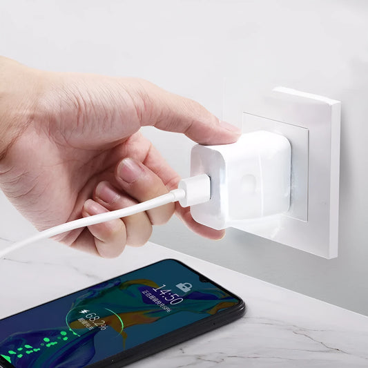 White 40W USB fast charger set with QC3.0 protocol and 5A charging cable