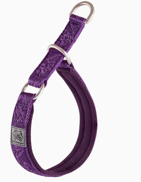 Nylon and aluminium alloy dog walking collar shown in army green colour, with sizing chart for dogs 2-70kg.