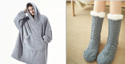 Cozy hooded sweatshirt with oversized front pocket, made of premium double-sided fleece fabric for maximum warmth and comfort