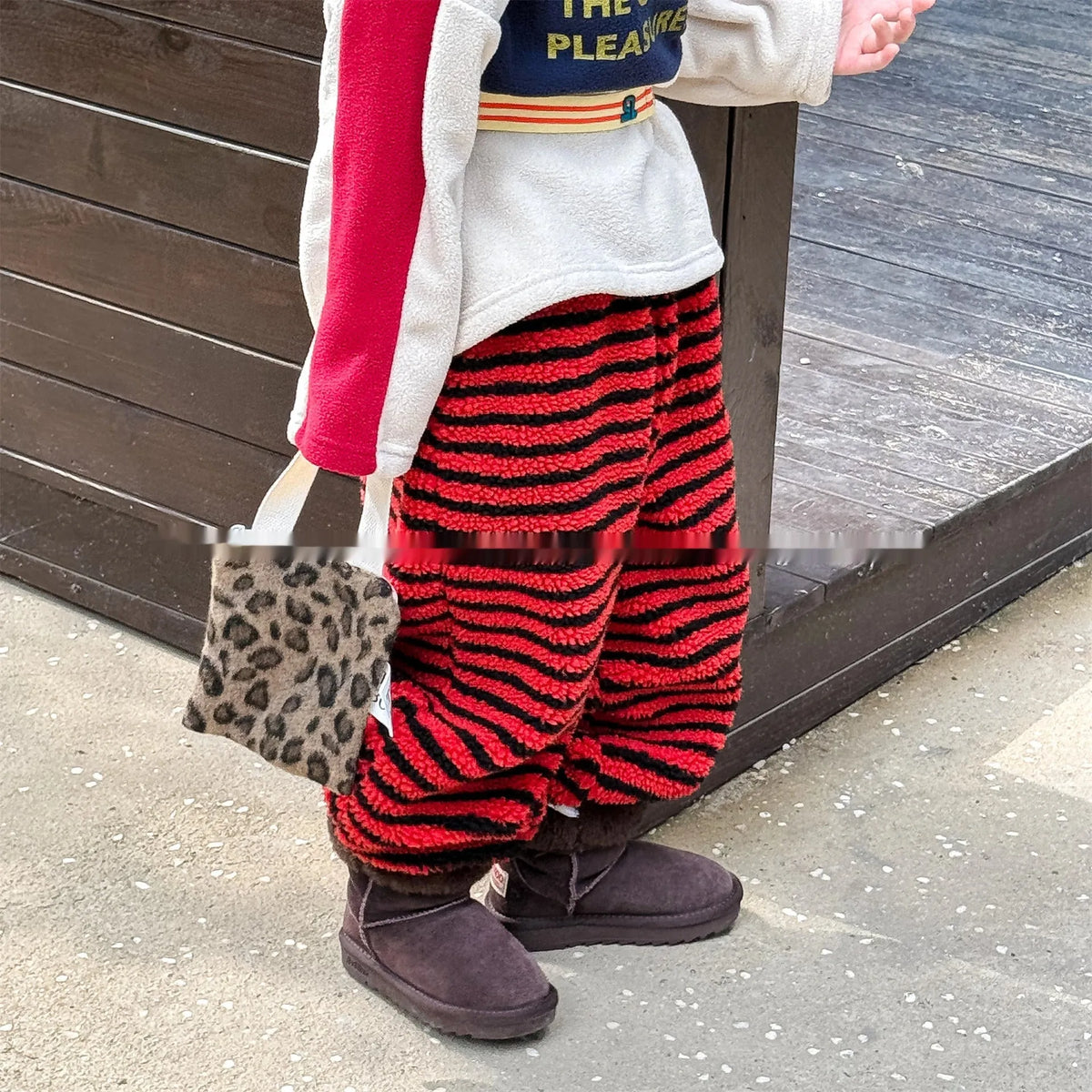 Children's fleece-lined harem trousers in beige blue stripes, unisex winter pants with elastic high waist, sizes 80cm to 130cm.