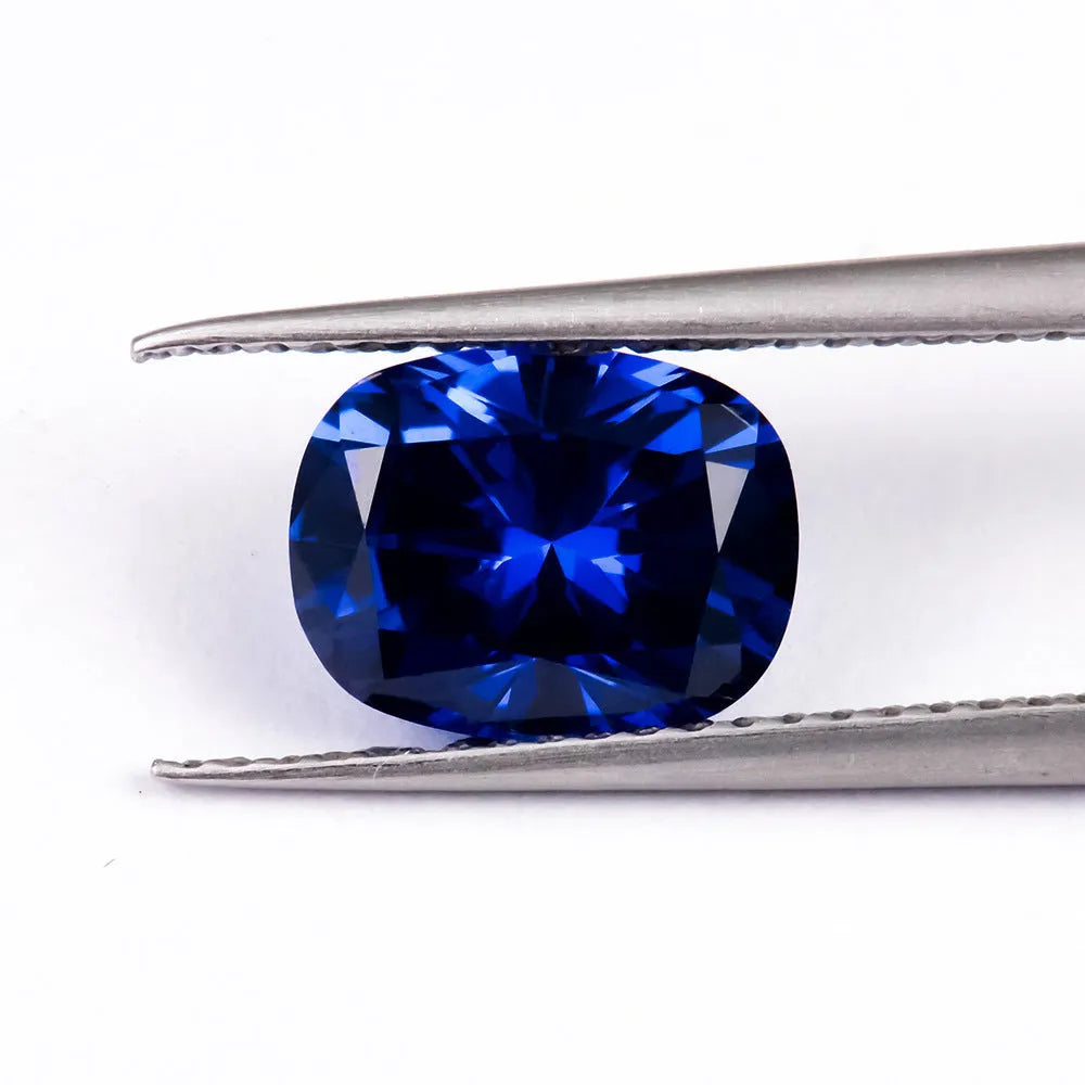 Royal blue love shaped tiara cultivate gemstone in heart and round cuts for jewellery making.