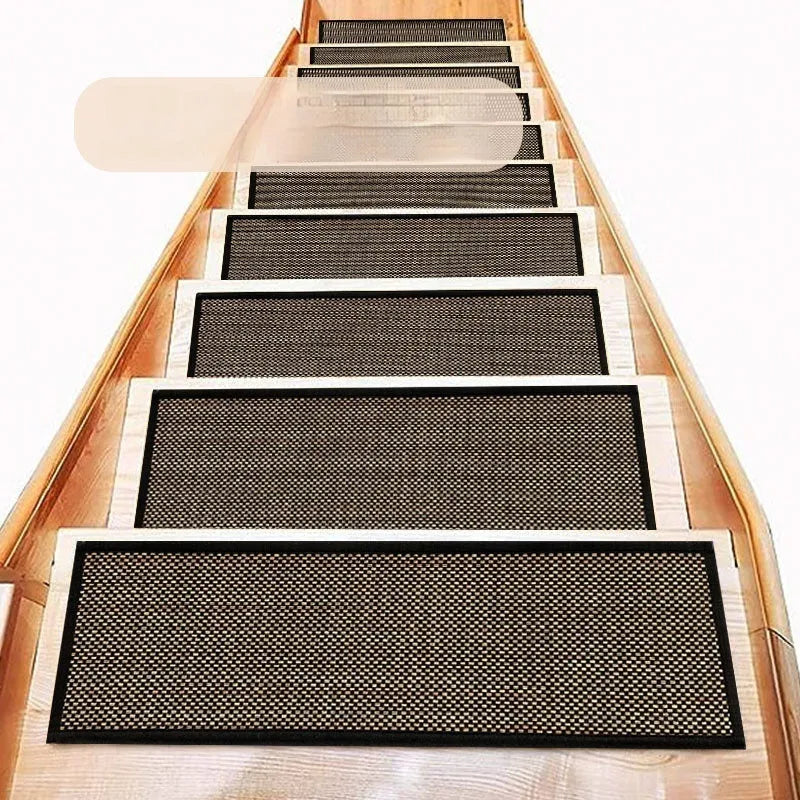Japanese-style solid colour linen-like stair mat with rubber bottom on a wooden step.