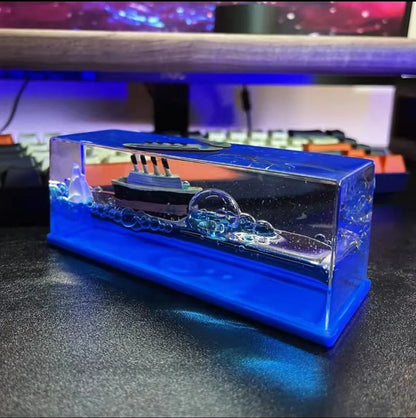 Creative liquid quicksand floating astronaut ornament for home decoration