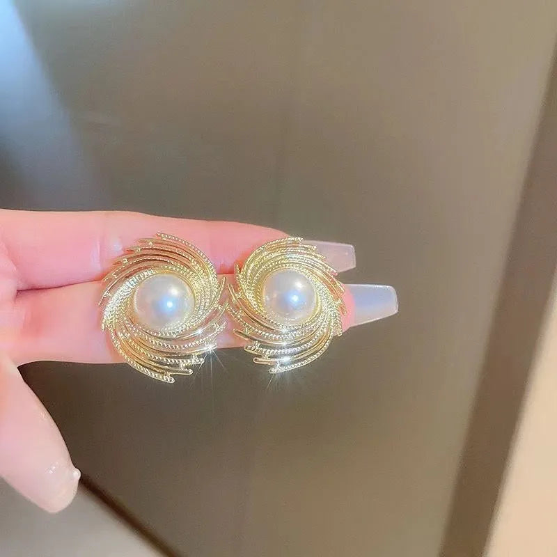 Women's flower-shaped earrings with irregular high-grade pearl accents and electroplated alloy construction