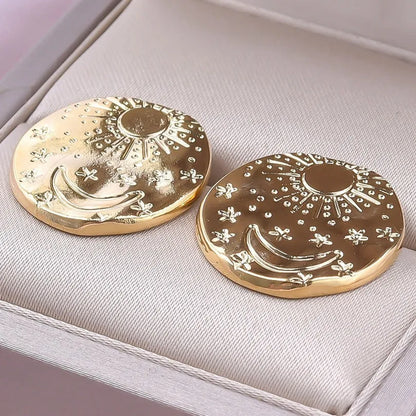 304 stainless steel geometric stud earrings with shell design elements in gold or silver electroplated finish