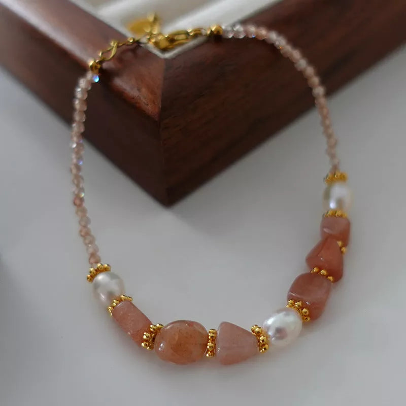 Natural stone pearl necklace with brass gold-plated chain, retro style