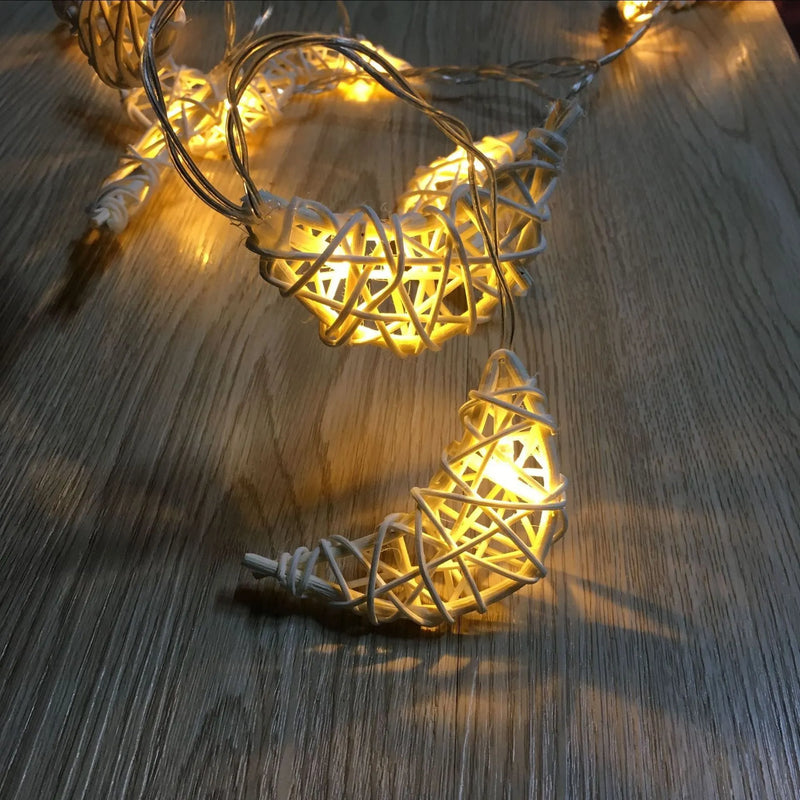 Moon Lighting Chain Battery Christmas Decoration Handwoven Rattan 8cm Diameter Warm White LED String Lights 1.2m or 2.5m for Festive Home Decor
