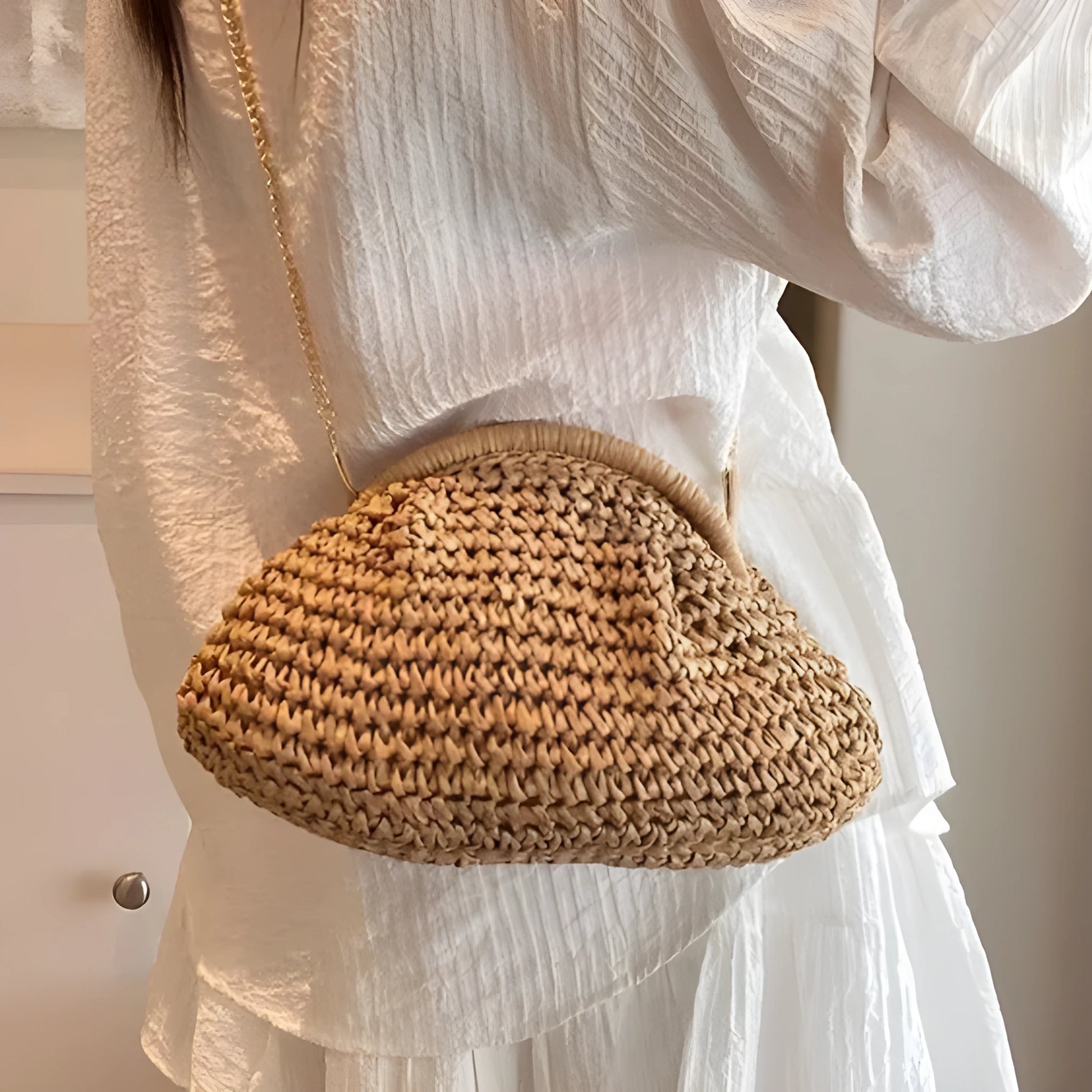 Women's paper straw beach shoulder bag in khaki colour with chain decorative elements