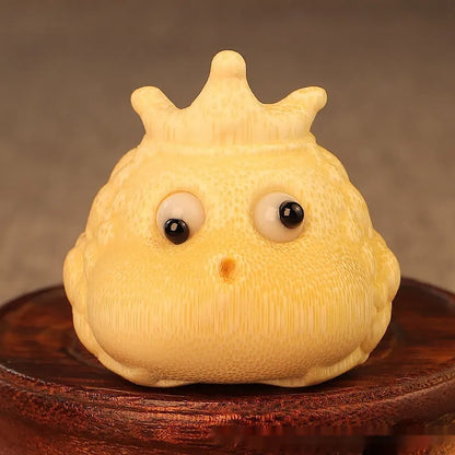 Solid bamboo carving ornament showing Crown Princess toad design with 5.0 live eye specification and hand-carved details