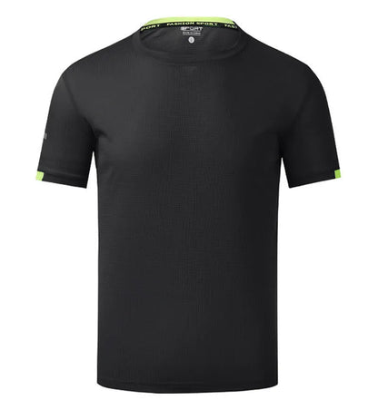 Man wearing a solid colour ice silk quick-drying short sleeve sports shirt