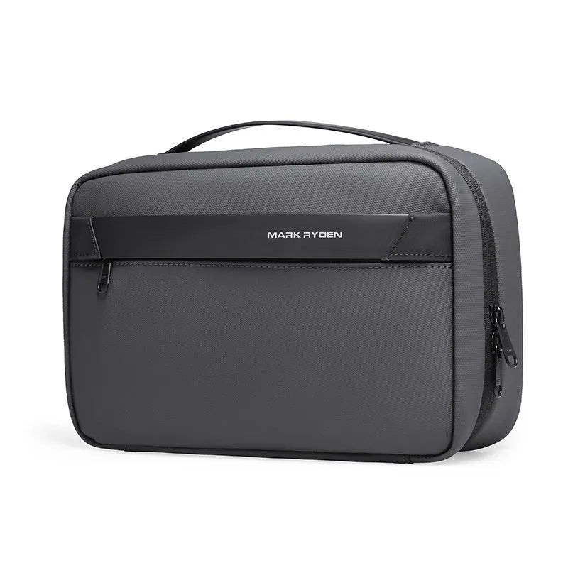 Multi-layer wet dry separation travel storage bag in Oxford cloth with capacity under 20L