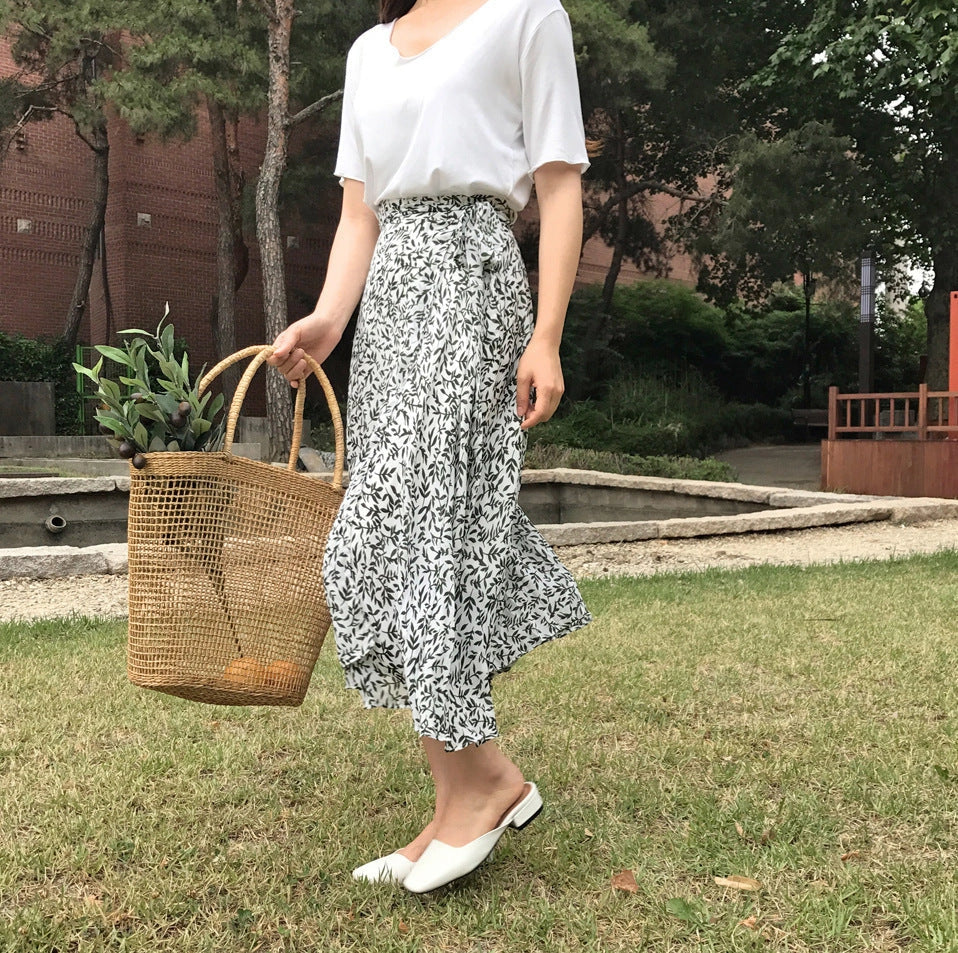 Cotton rope mesh straw shoulder bag for women with unique weaving pattern