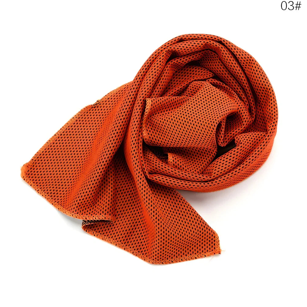 Microfiber cooling towel in blue, 30x90 cm size, for instant chill during gym and running with UPF 50 protection