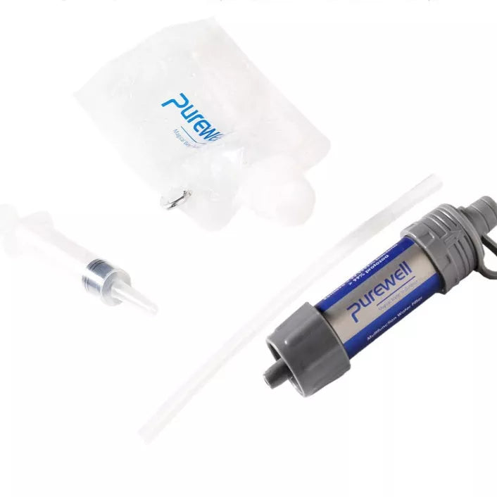 Handheld outdoor water purification filter in white with 5000L filtration capacity