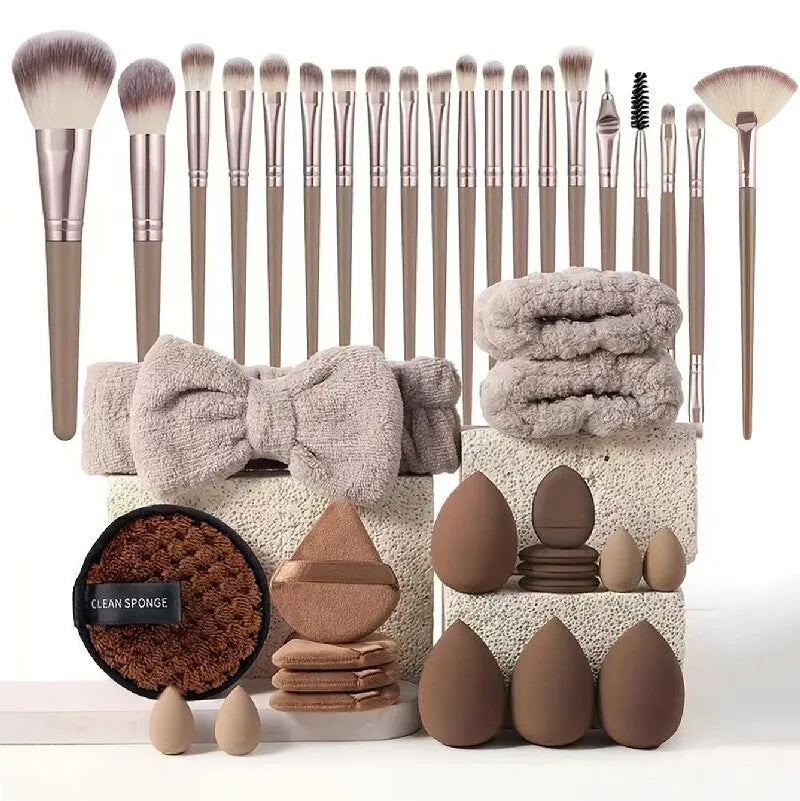 Hydrophilic non-latex beauty tools makeup brush set in pink, brown, or purple colour options
