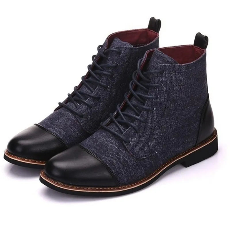 Men's leather boots with belt buckle details and rubber soles in black colour