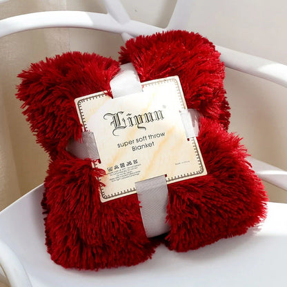 European style coral fleece blanket in various colors and sizes for cozy warmth and elegant decor