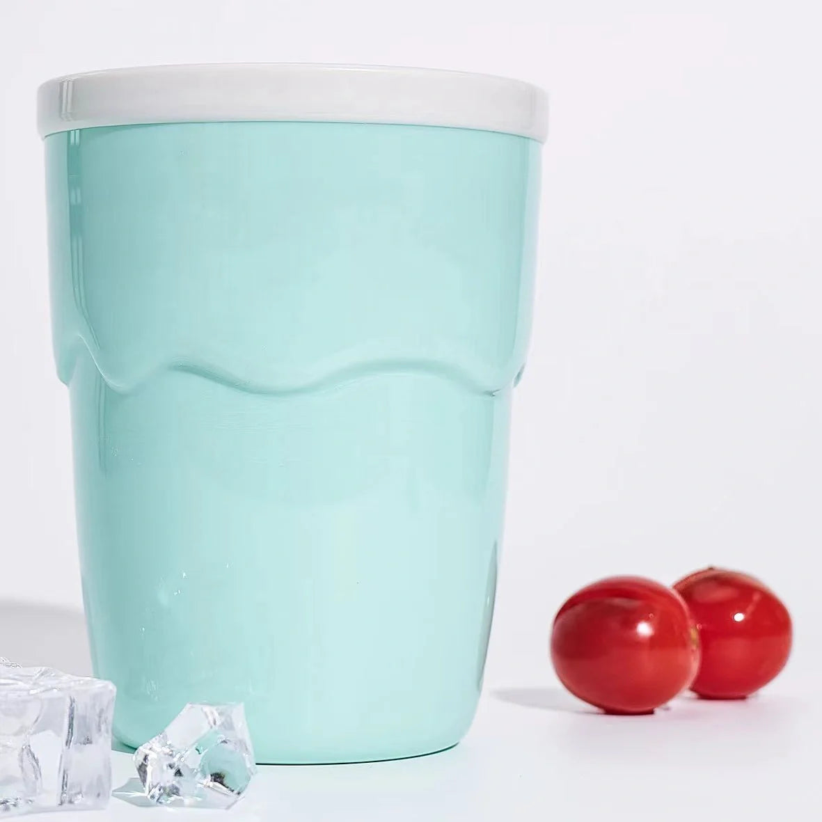 Stainless steel slushy cup for quick homemade ice cream and slushies